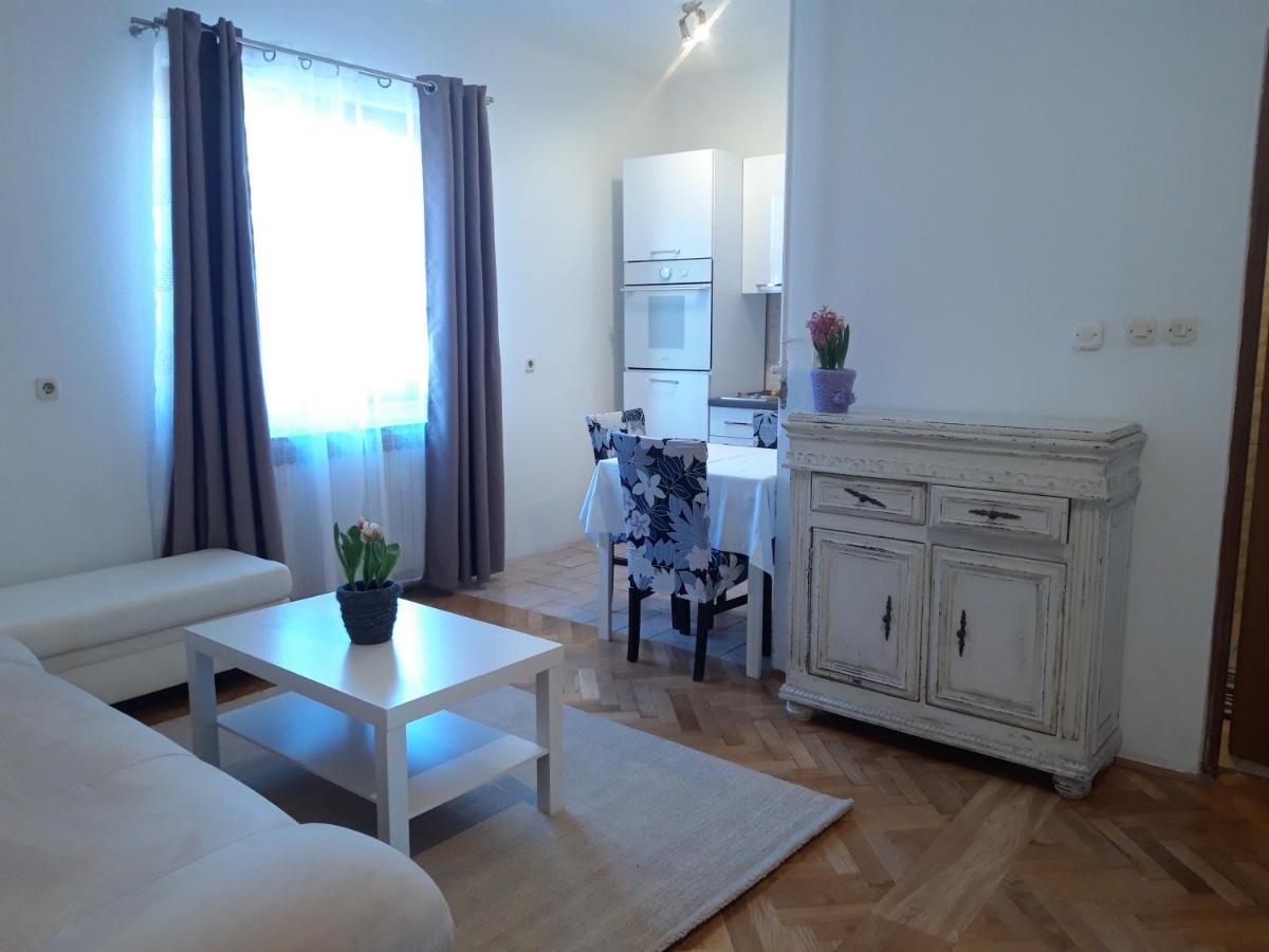 Apartman Zuki Zagabria Esterno foto