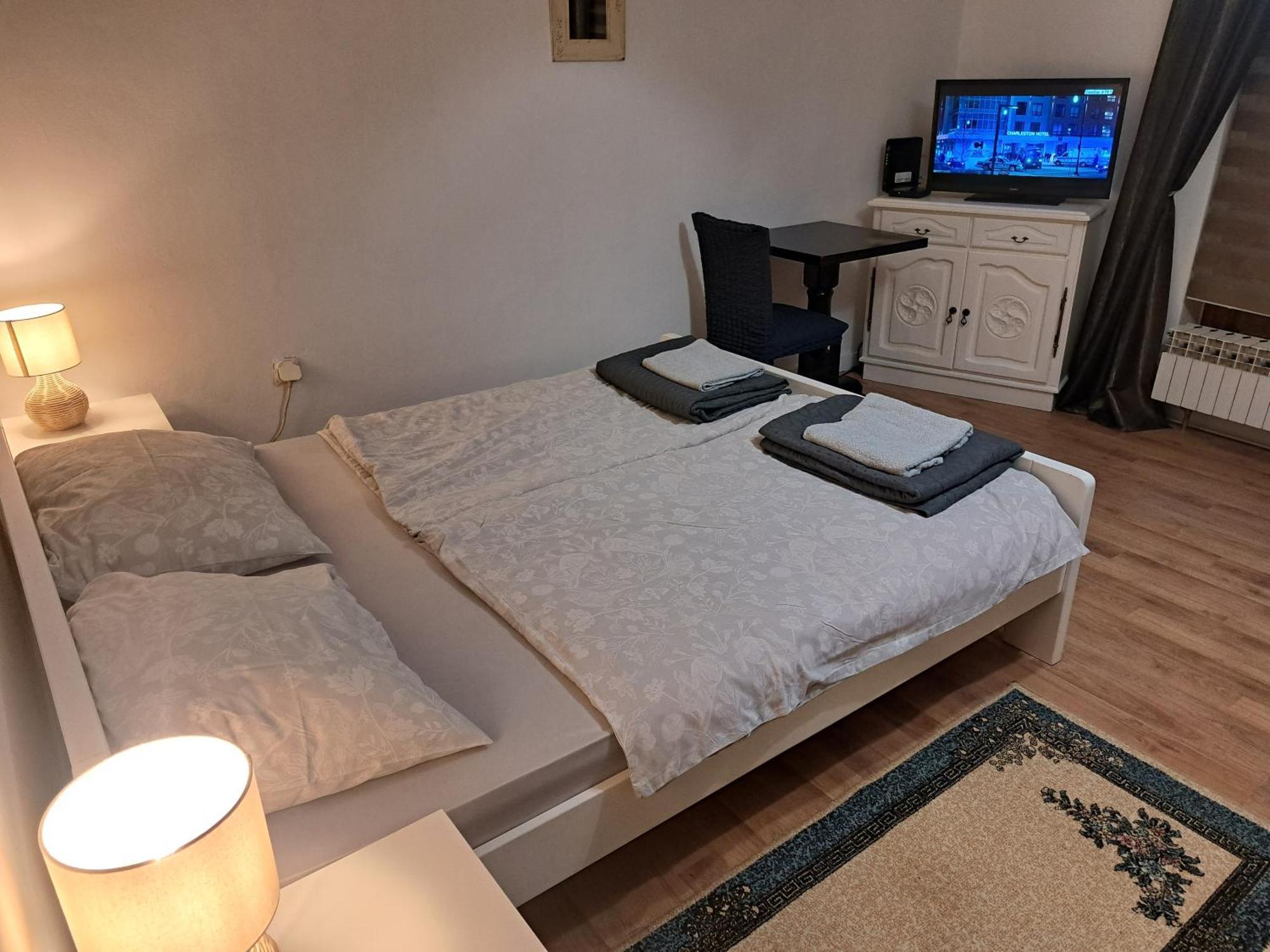 Apartman Zuki Zagabria Esterno foto