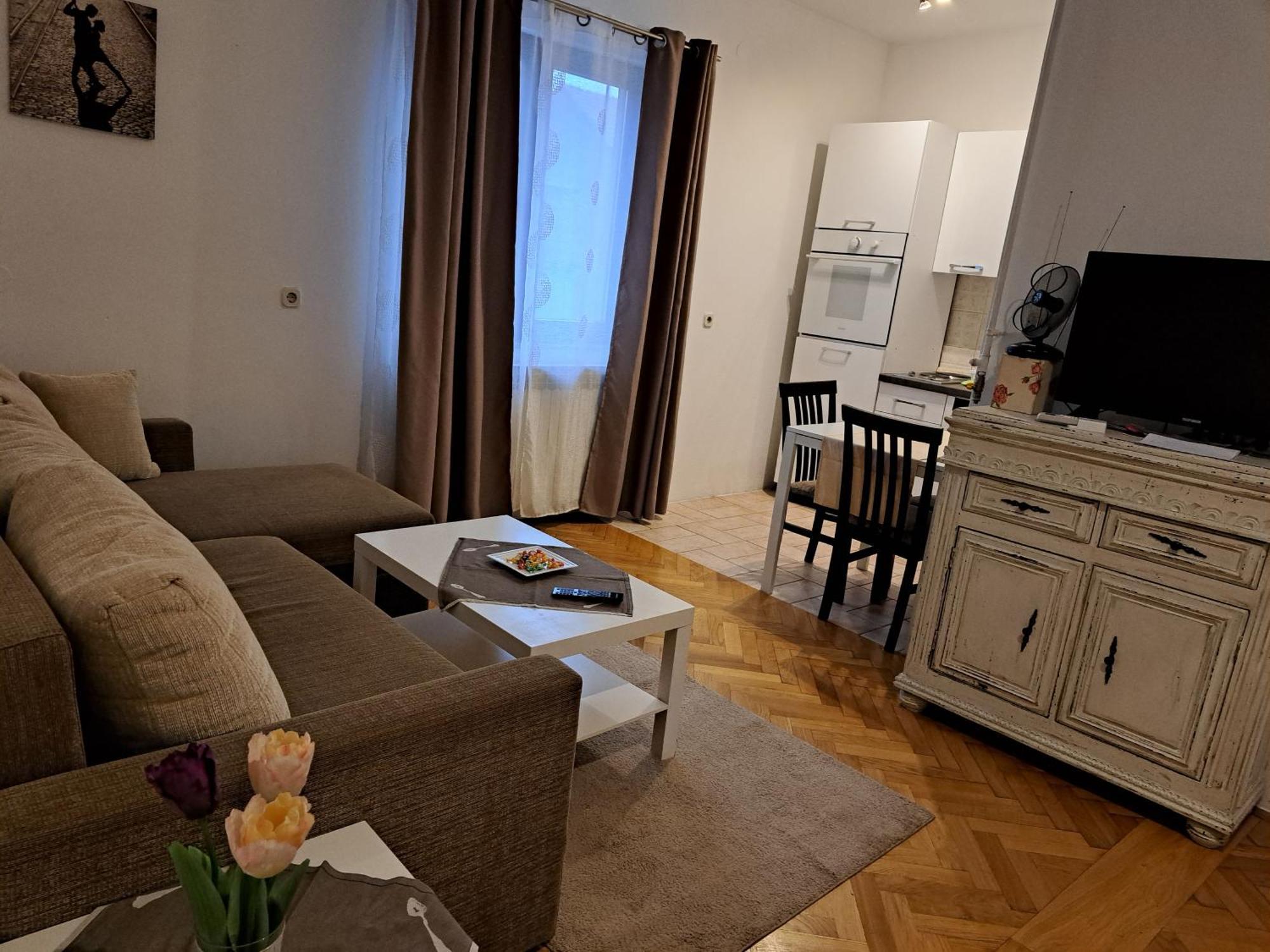 Apartman Zuki Zagabria Esterno foto